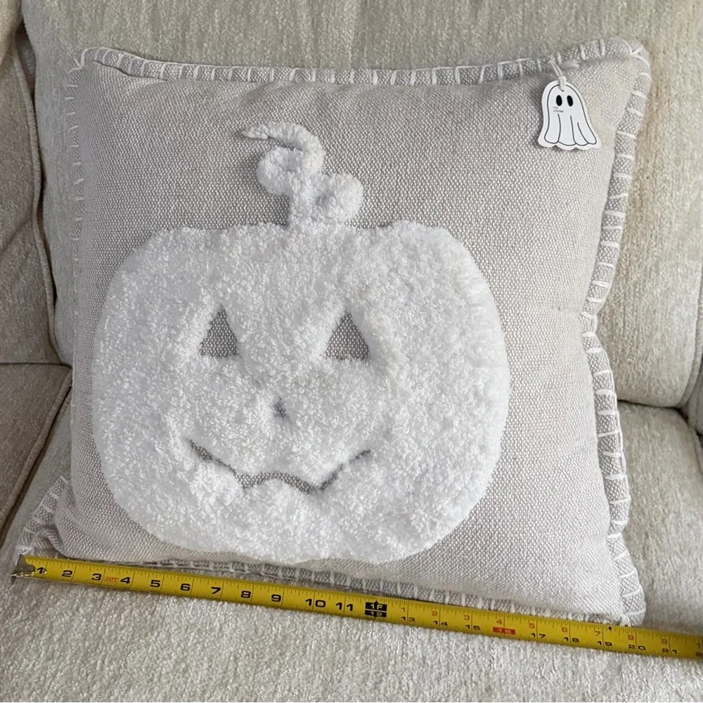 Cozy White Pumpkin Sherpa Decorative Pillow